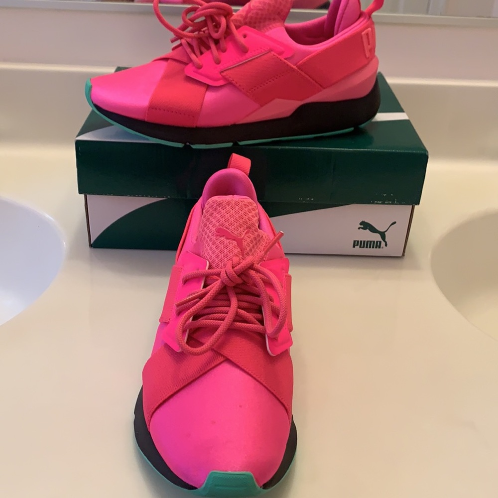 Puma Sneakers - Picture 3 of 8